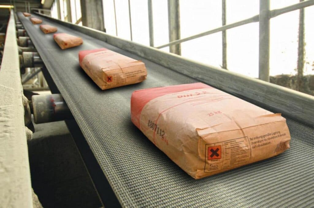 Real-Time Bag Detection & Counting alt