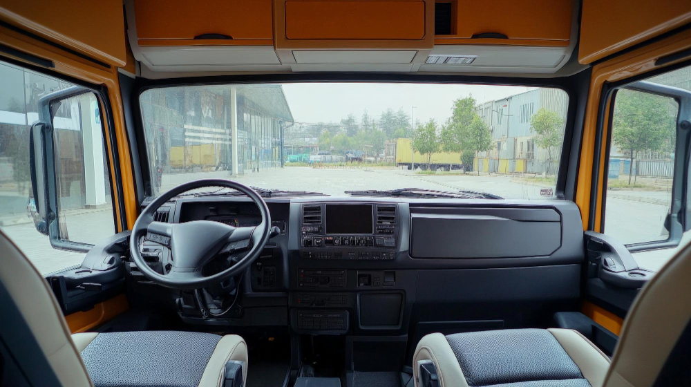Empty truck cabin verification during weighment